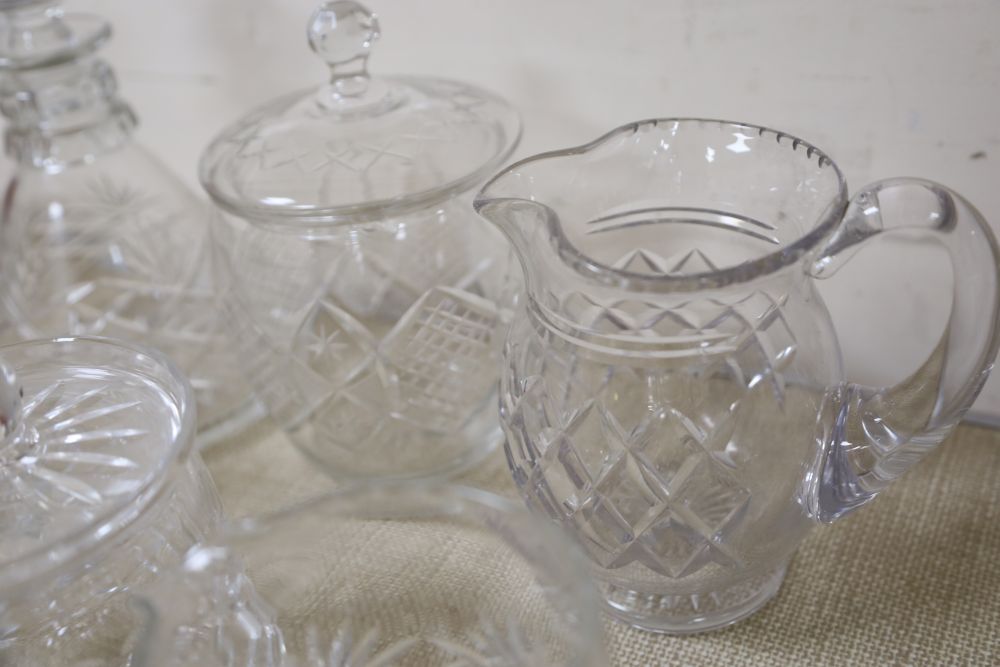 A quantity of glassware